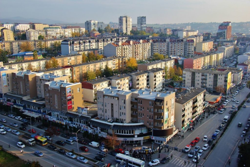 Dallimi mes sektorëve në pagën mesatare në Kosovë, kush paguhet më shumë